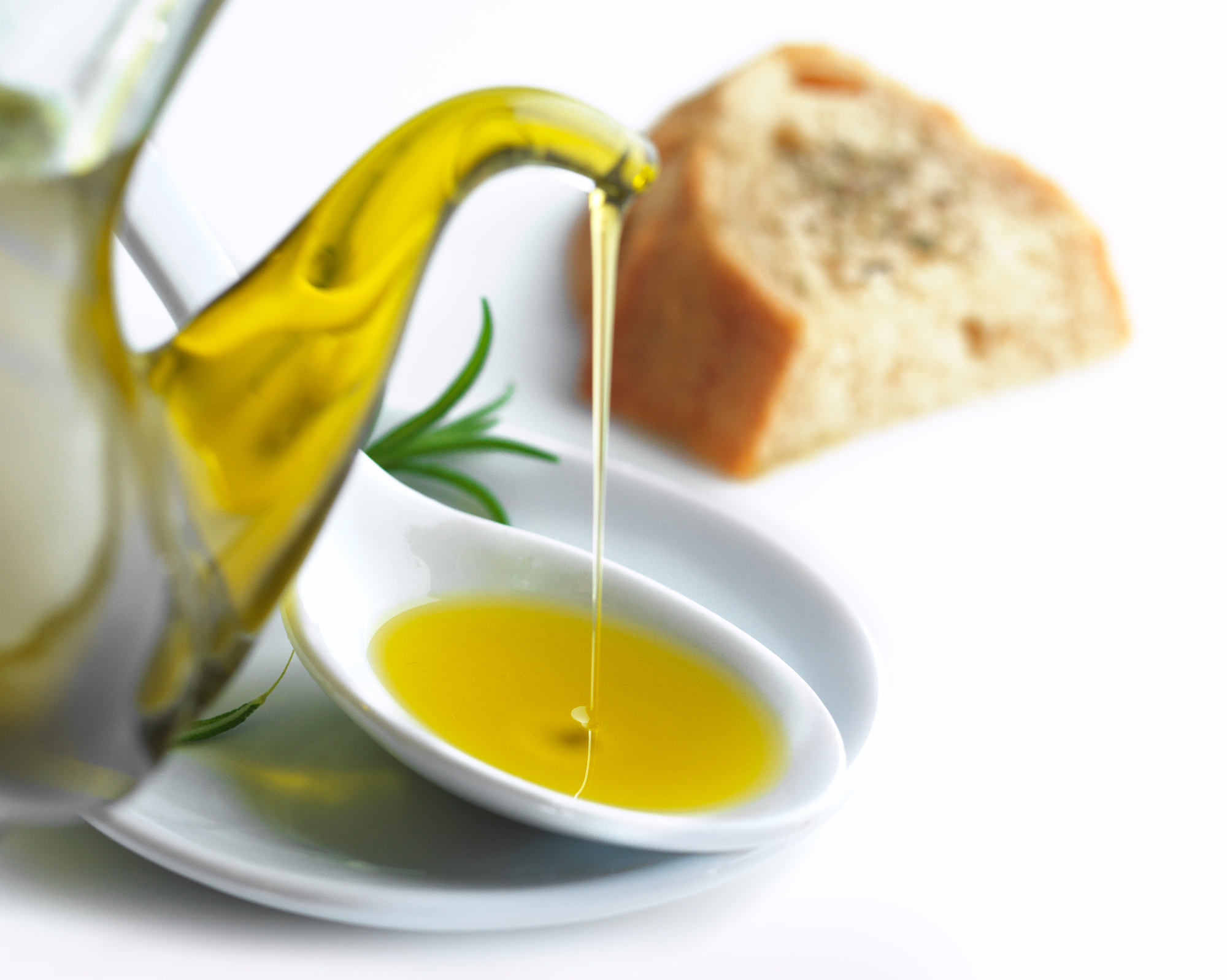 Olivno olje nam lahko prinese mnoge beneficije